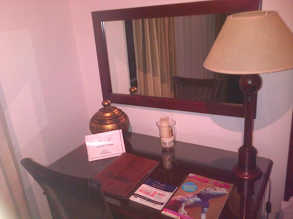 Nautilus Guest House Херманус Экстерьер фото